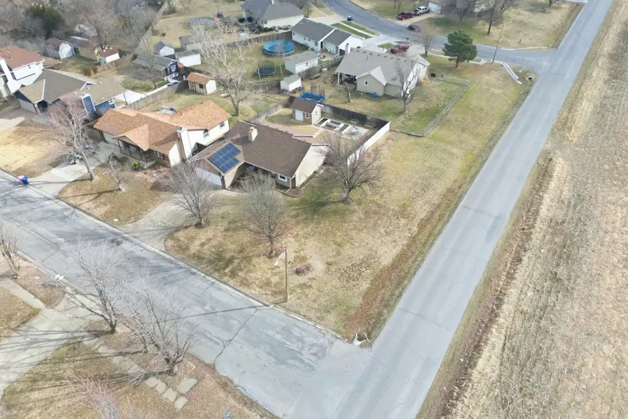 626 S Spruce St, Goddard, KS 67052 - #2