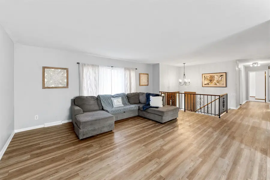 449 Regent Rd, Salina, KS 67401 - #2