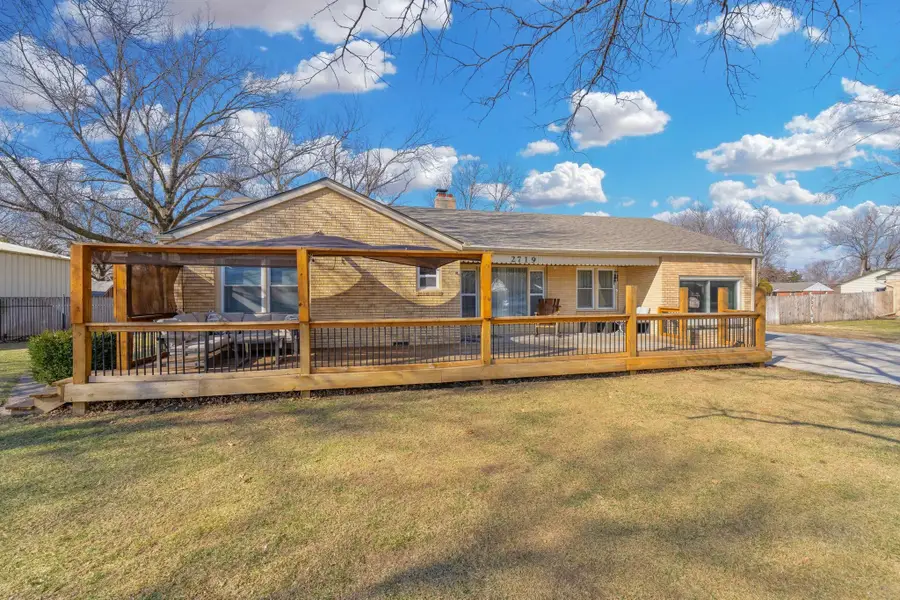 2719 N Athenian Ave, Wichita, KS 67204 - #2
