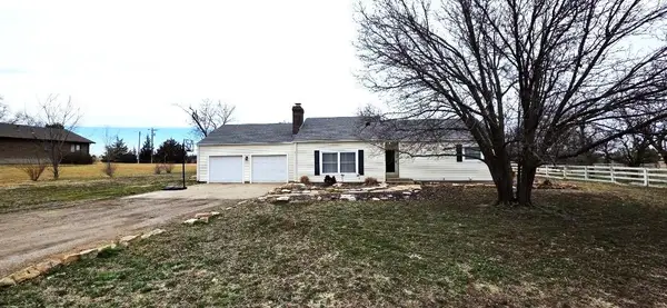 194 Hilltop Drive, Great Bend, KS 67530