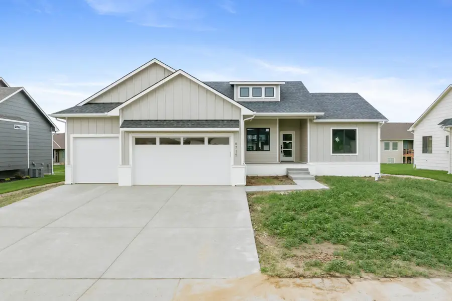 5013 N Emerald, Maize, KS 67101 - #2