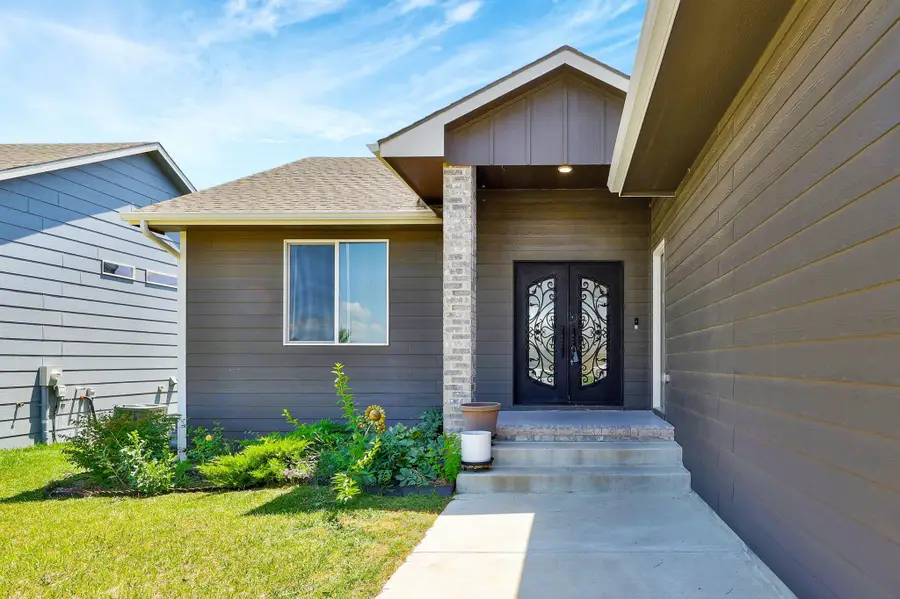 3155 E Reiss St, Park City, KS 67219 - #3