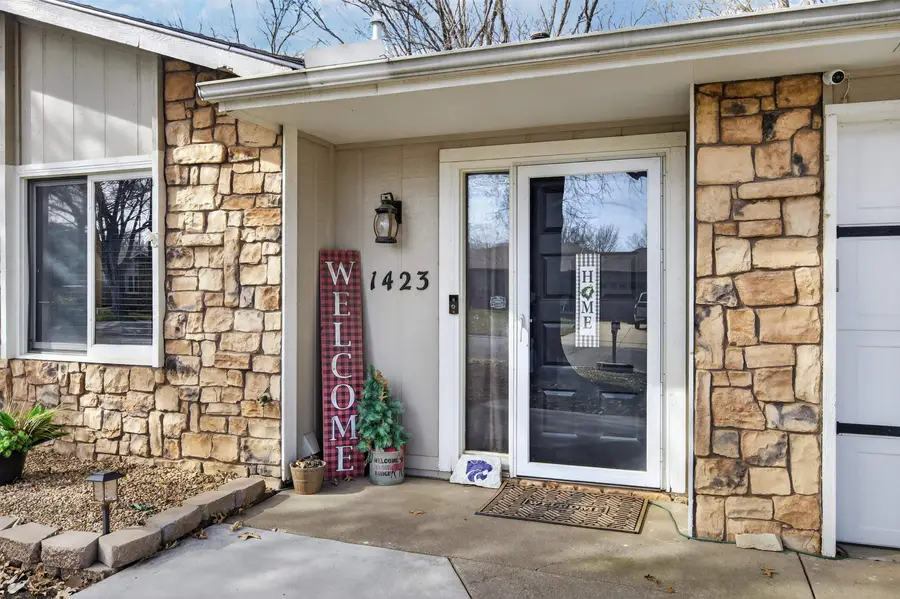1423 N Rutgers St, Wichita, KS 67212 - #3