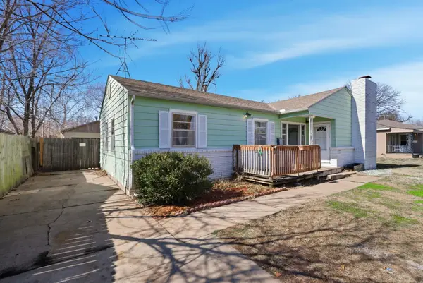 2121 S Vine St, Wichita, KS 67213