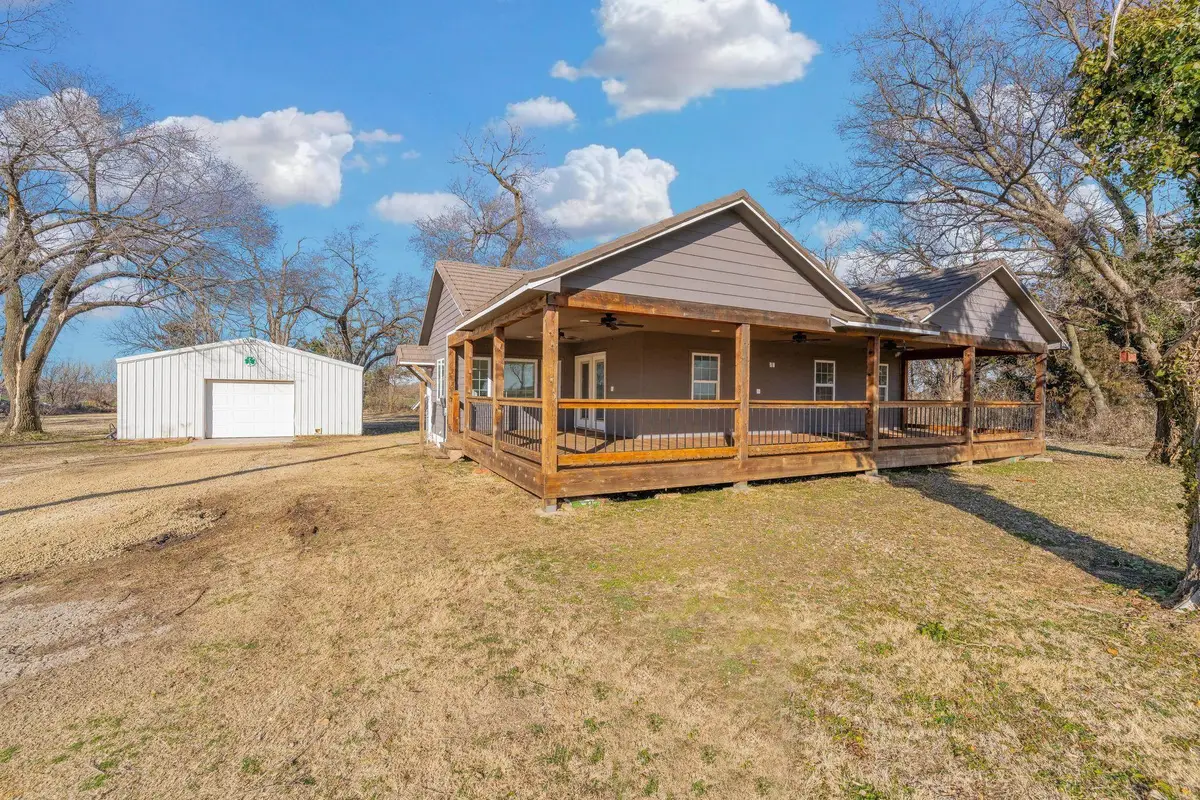 731 S Chicaskia Rd, Mayfield, KS 67103 - #1