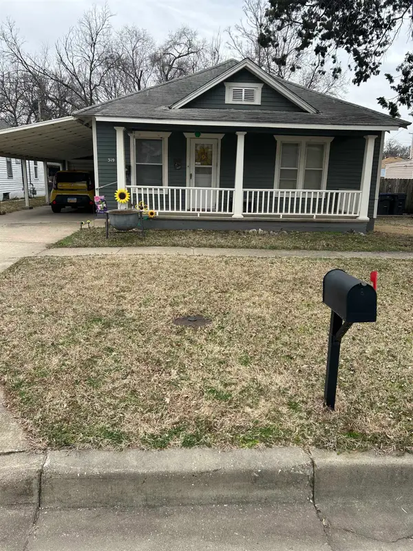 319 W 8th St, Newton, KS 67114