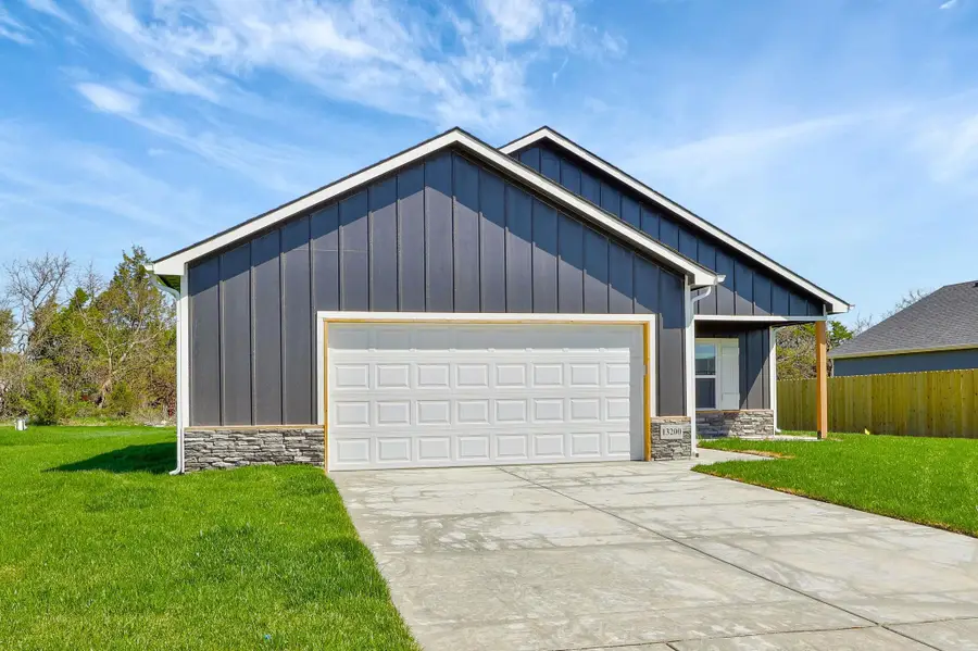 3160 Highridge St, Park City, KS 67147 - #2