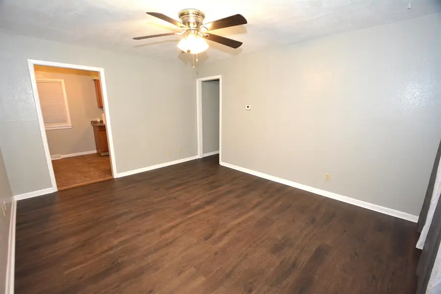 2126 S Euclid Ave, Wichita, KS 67213 - #3