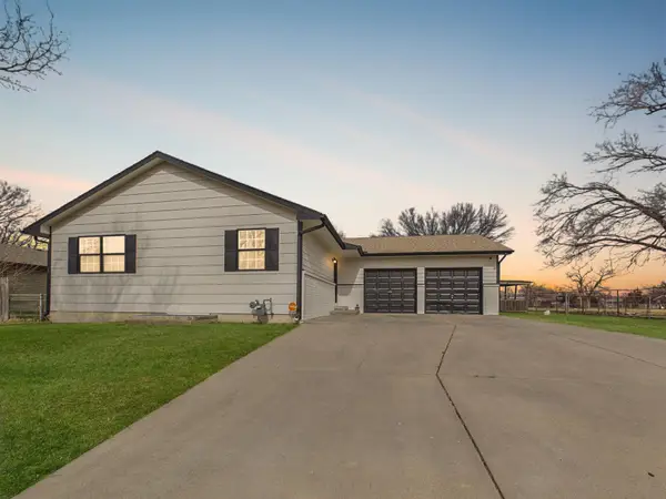 2820 W 27th St S, Wichita, KS 67217