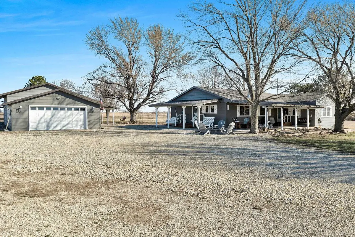 6380 NW 30th St, Towanda, KS 67144 - #1