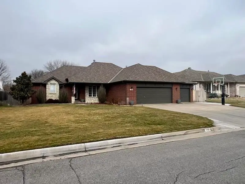 150 S Forestview Ct, Wichita, KS 67235 - #2