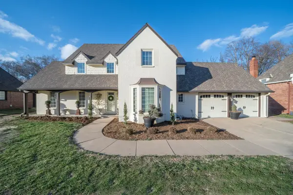 8614 E Overbrook St, Wichita, KS 67206