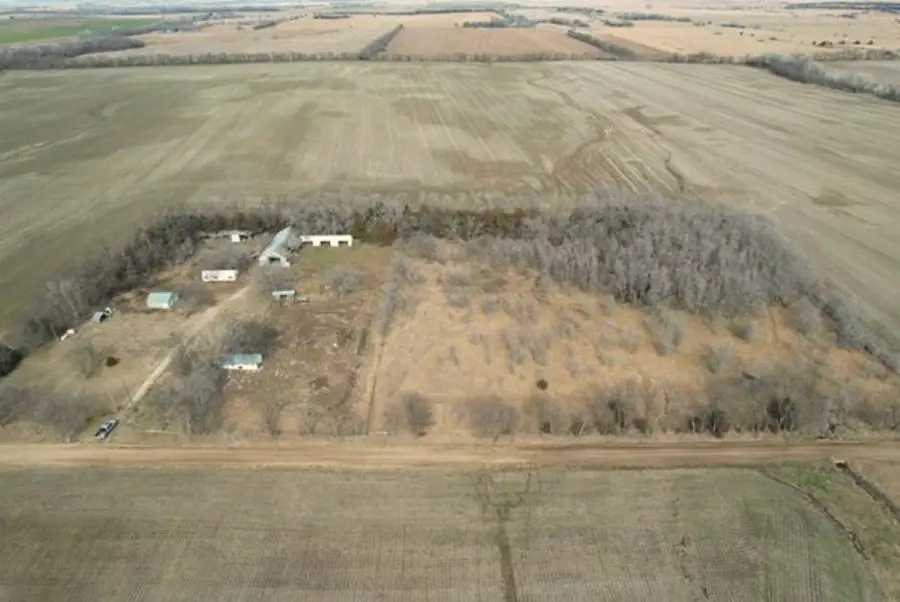 2053 Frontier Rd, Bennington, KS 67422 - #3