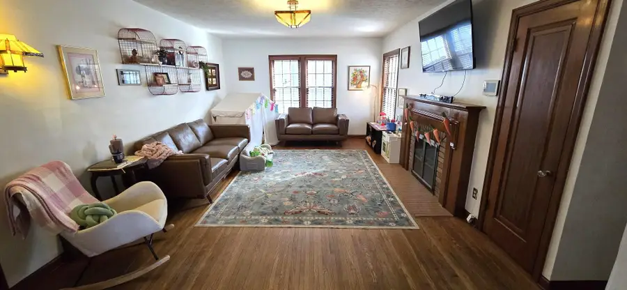 3432 E Pine St, Wichita, KS 67208 - #2