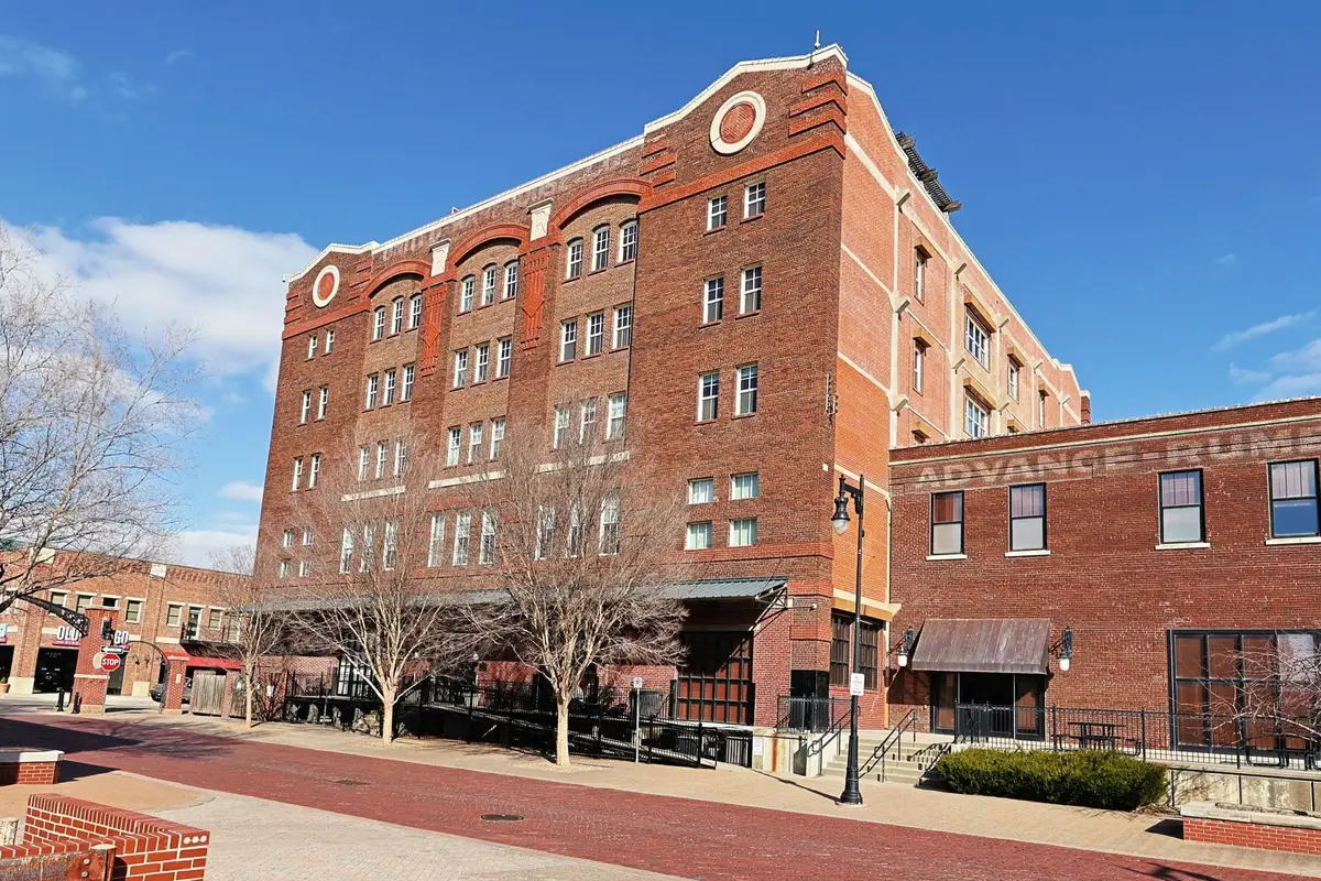 242 N Mead Ave., #5e, Wichita, KS 67202 - #1