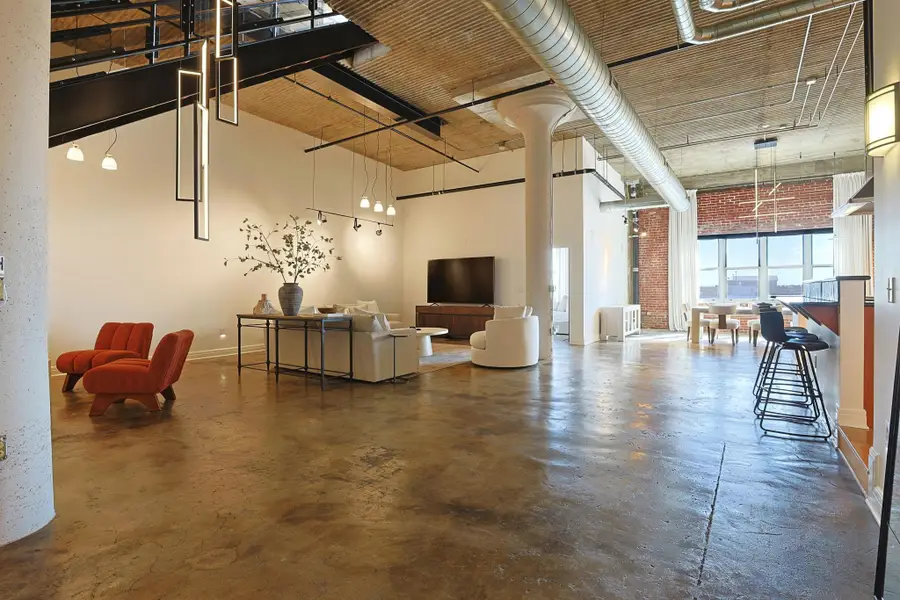 242 N Mead Ave., #5e, Wichita, KS 67202 - #2