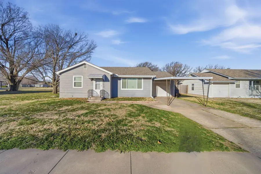 719 N Main, Garden Plain, KS 67050 - #2