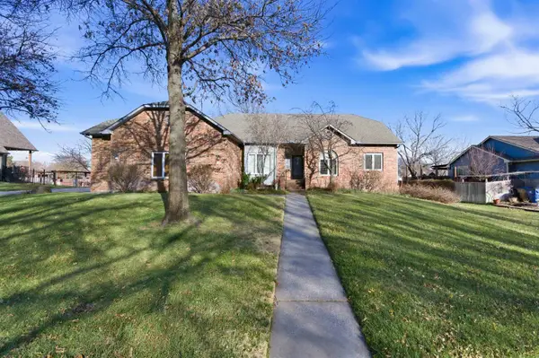 1116 N Prescott Cir, Wichita, KS 67212