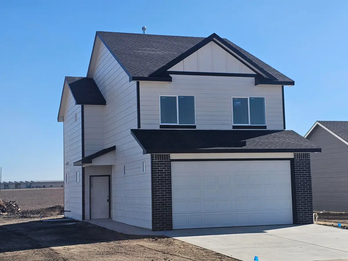 5192 N Tone Dr., Bel Aire, KS 67226 - #1