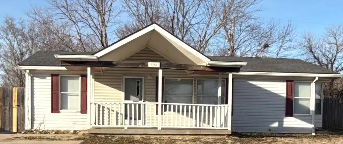 928 W Summey St, Haysville, KS 67060 - #1