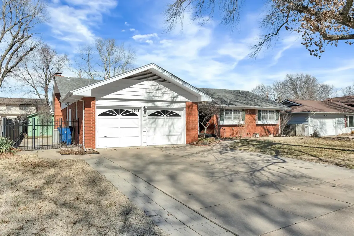 6618 E 10th St, Wichita, KS 67206 - #1