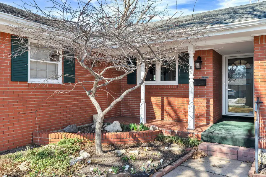 6618 E 10th St, Wichita, KS 67206 - #3