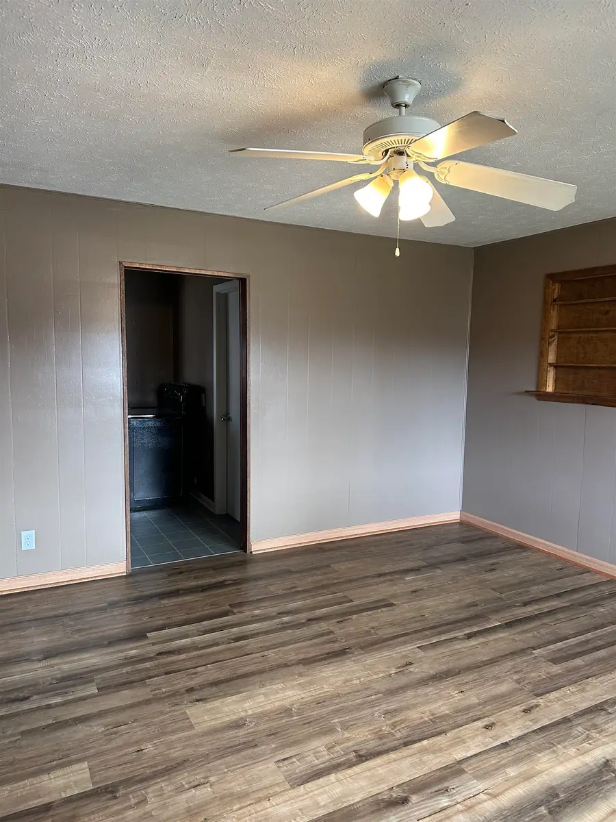 1408 Cheyenne Ave., Salina, KS 67401 - #3