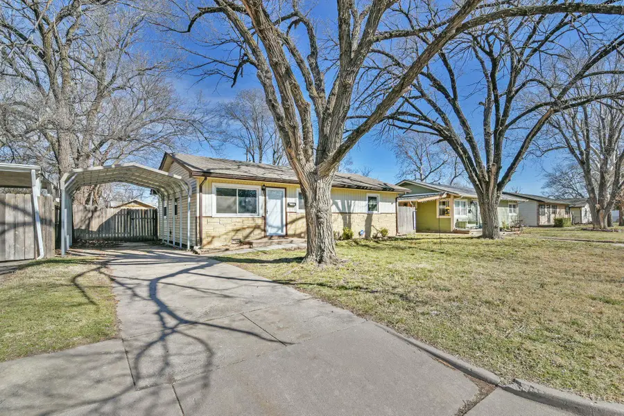 1602 W 34th St S, Wichita, KS 67217 - #3