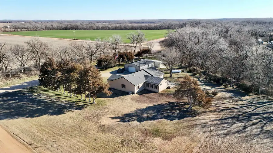 1064 E Lapsley Rd, Assaria, KS 67416 - #2