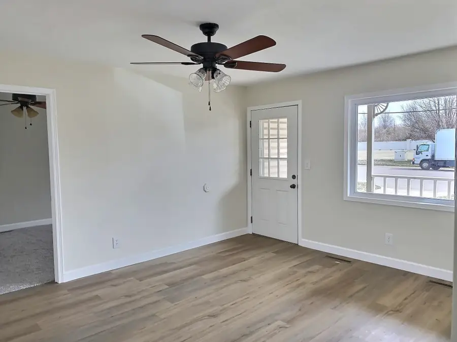 157 S Turkle, Haysville, KS 67060 - #2