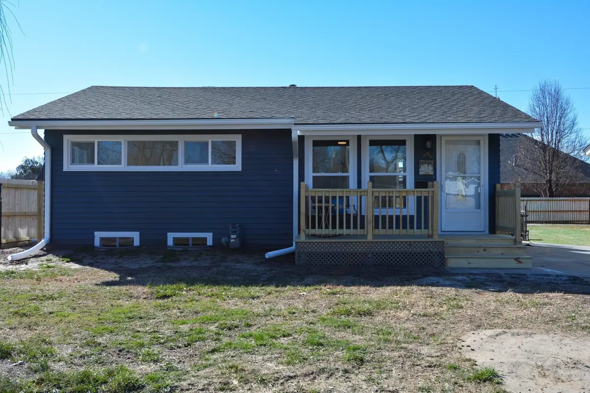 719 W 3rd St., Valley Center, KS 67147 - #1