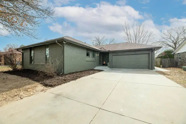 9109 E Barron Rd, Wichita, KS 67207