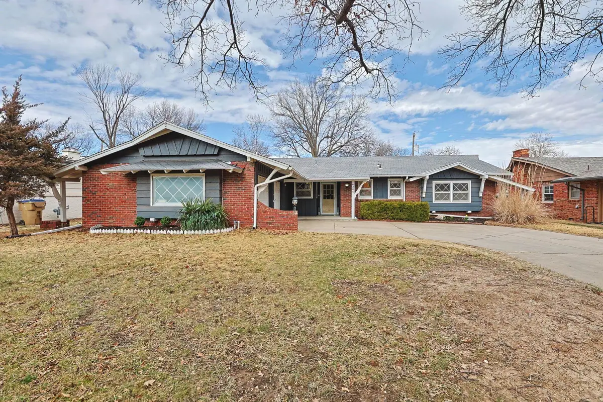 6206 E 11th St N, Wichita, KS 67208 - #1