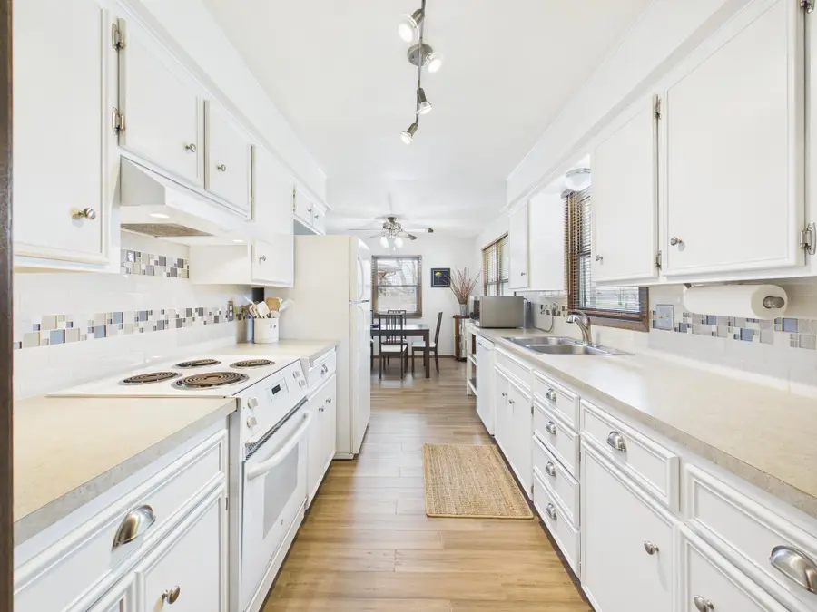 2230 S Flynn Ln, Wichita, KS 67207 - #3