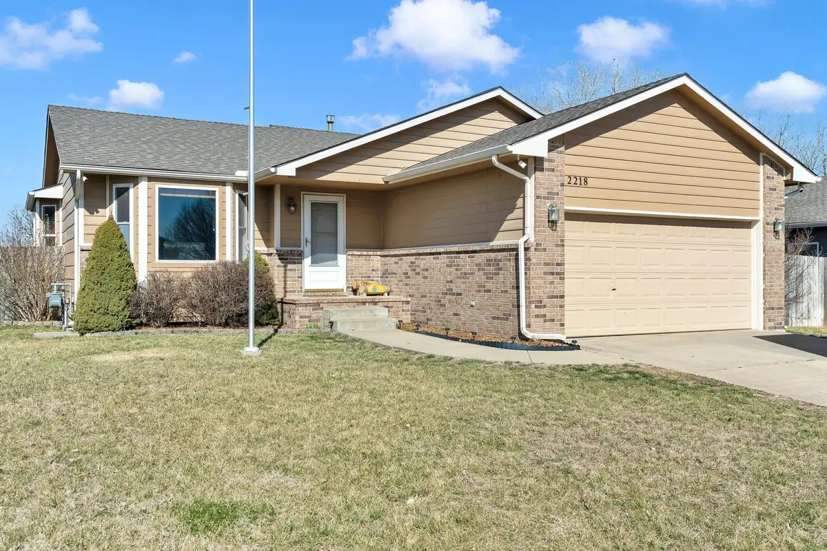 2218 W Schoolhouse, Haysville, KS 67060 - #1
