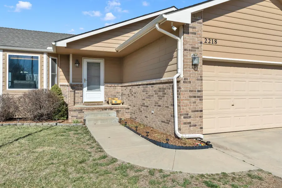 2218 W Schoolhouse, Haysville, KS 67060 - #2