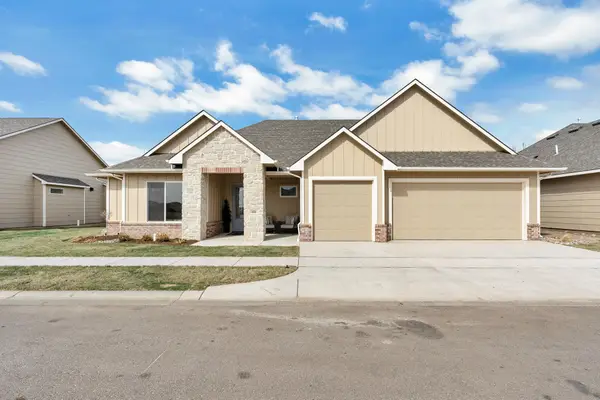 850 N Thornton Ct, Wichita, KS 67235