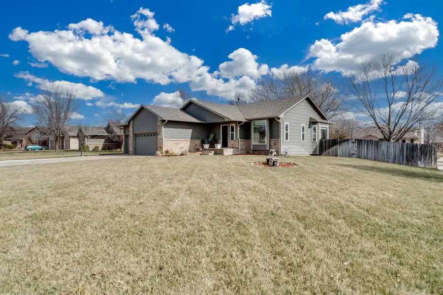 11302 W Carr Ct., Wichita, KS 67209 - #2