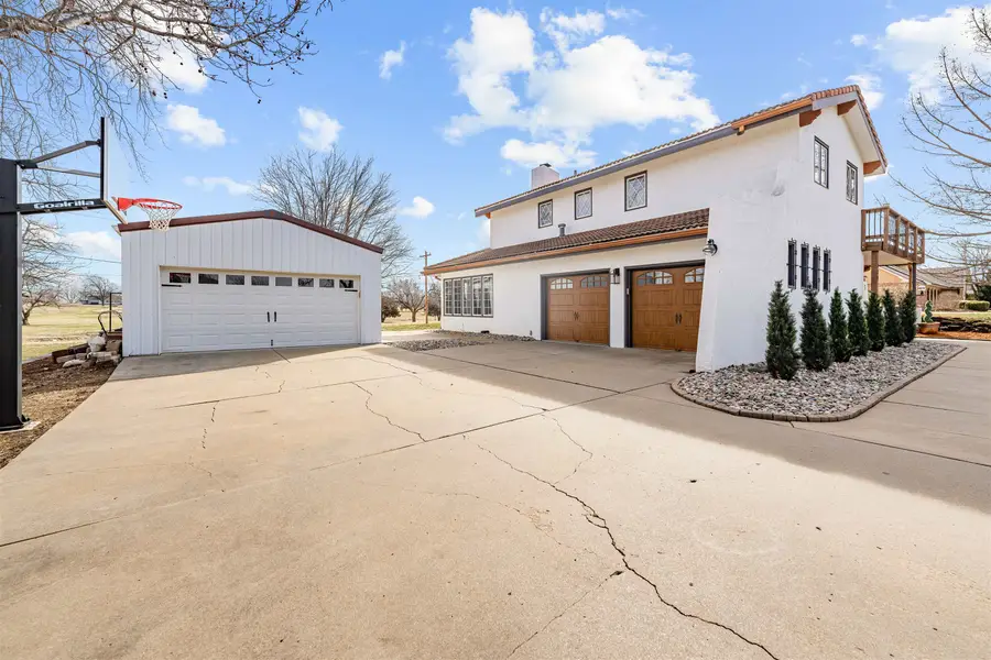 429 Meadowlark Dr, Minneapolis, KS 67467 - #3