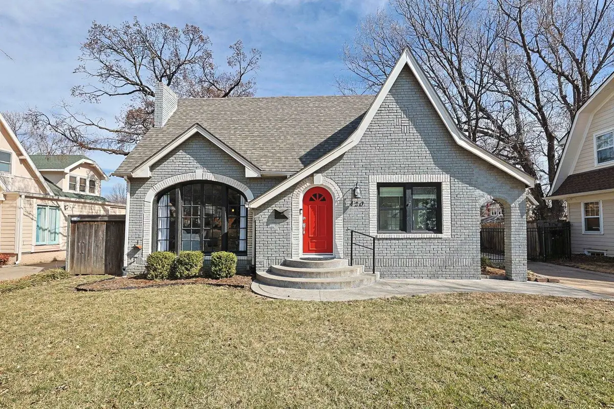 420 S Bluff Ave, Wichita, KS 67218 - #1