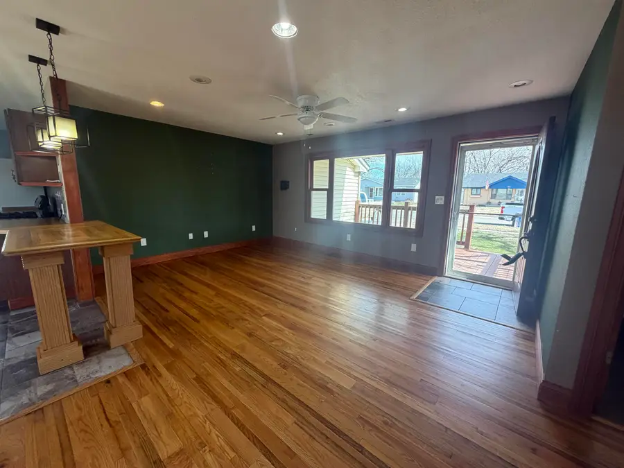 433 N Colby Ave, Valley Center, KS 67147 - #3