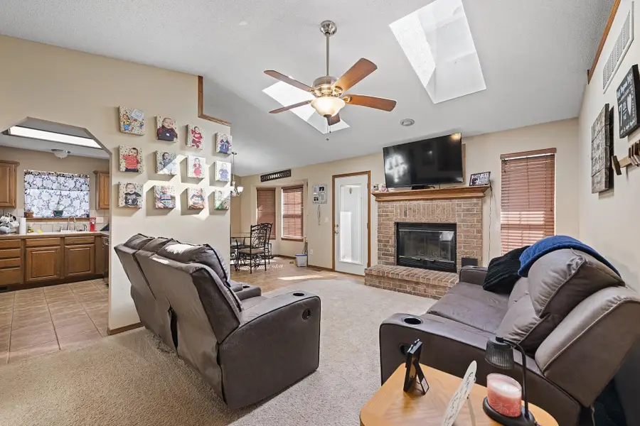 631 N Rolling Hills Dr, Clearwater, KS 67026-8703 - #2