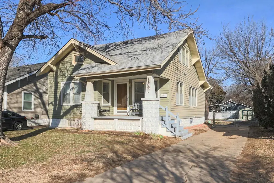124 N Saint Clair Ave, Wichita, KS 67203 - #2