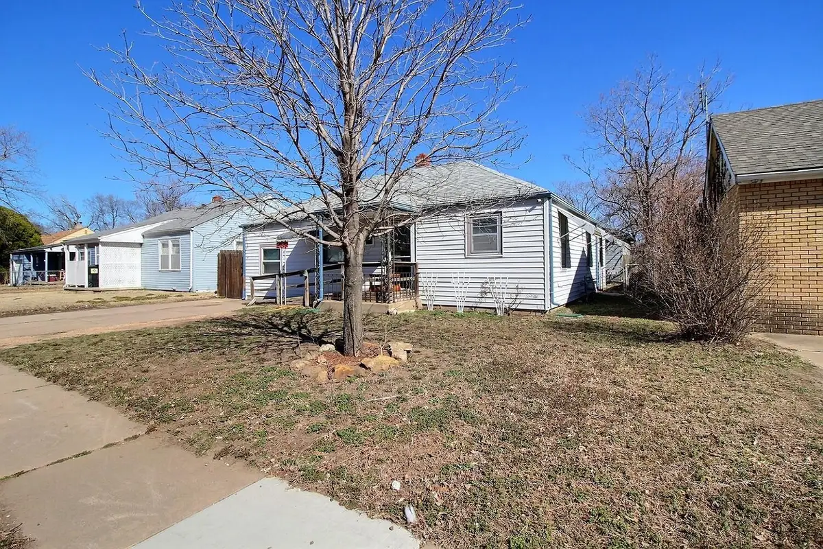 2132 S Washington Ave, Wichita, KS 67211 - #1