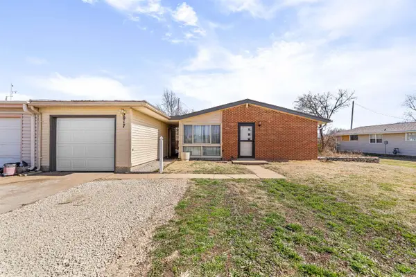 3017 Foxboro Dr., Salina, KS 67401