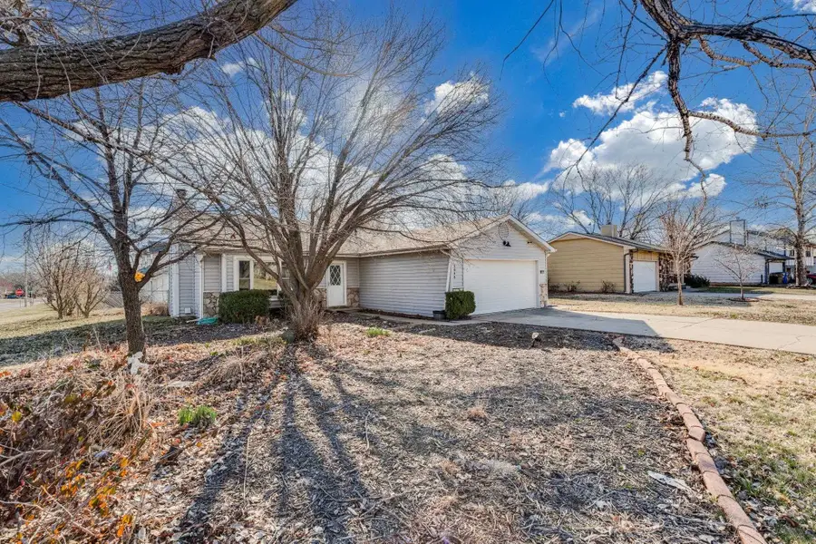 2048 N Forest Park St, Derby, KS 67037 - #3