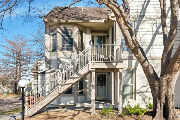 8018 E Woodspring Way, Wichita, KS 67226