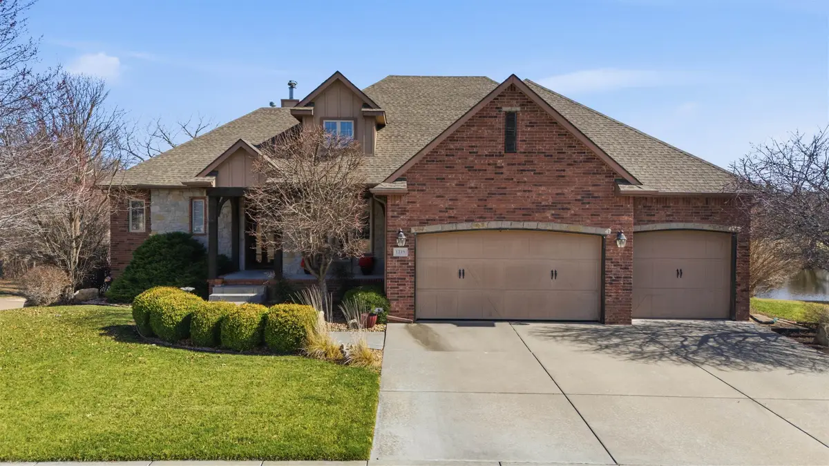 1219 E Waters Edge St, Derby, KS 67037 - #1