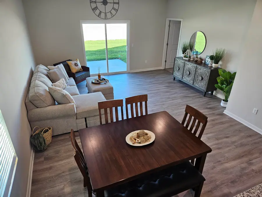 1010 N Forestview Ct, Wichita, KS 67235 - #3