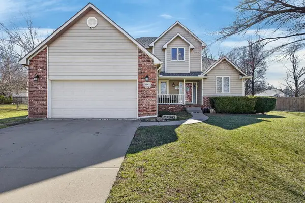 1802 Kendrick Ln, El Dorado, KS 67042